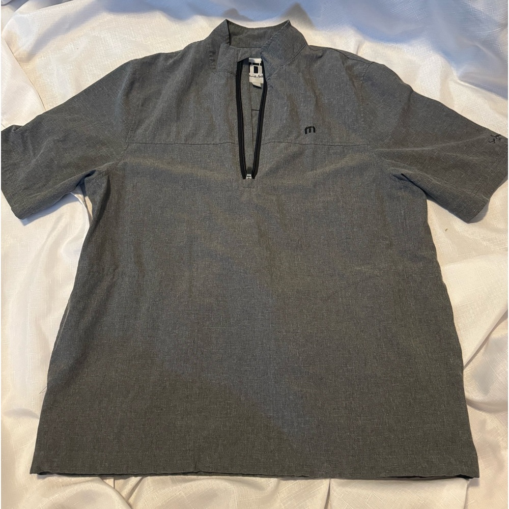Travis Mathew 1/2 zip short sleeve pullover.  San Joaquin 1961 - Size L
